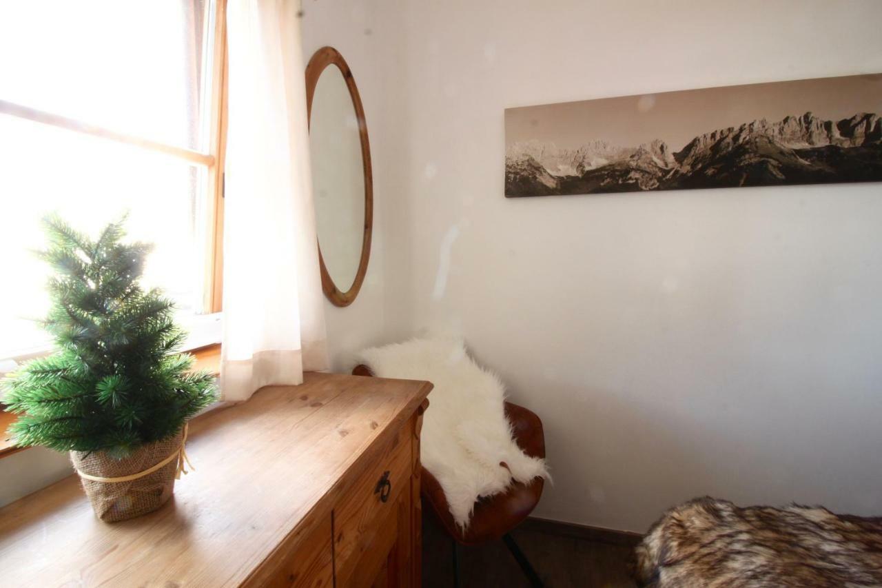 Belle Kitz *
